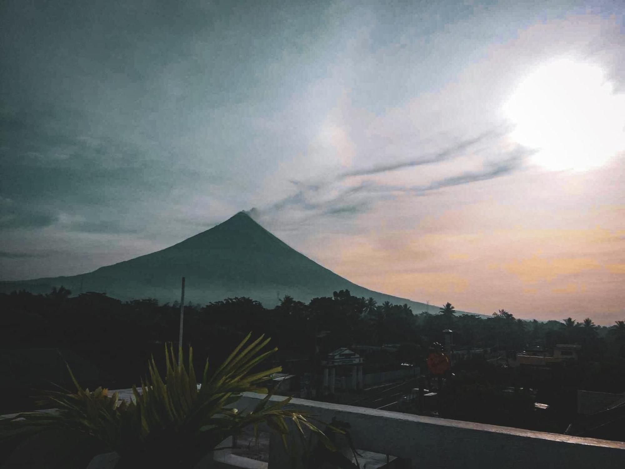 Majestique Hotel Albay Bicol Guinobatan Kültér fotó